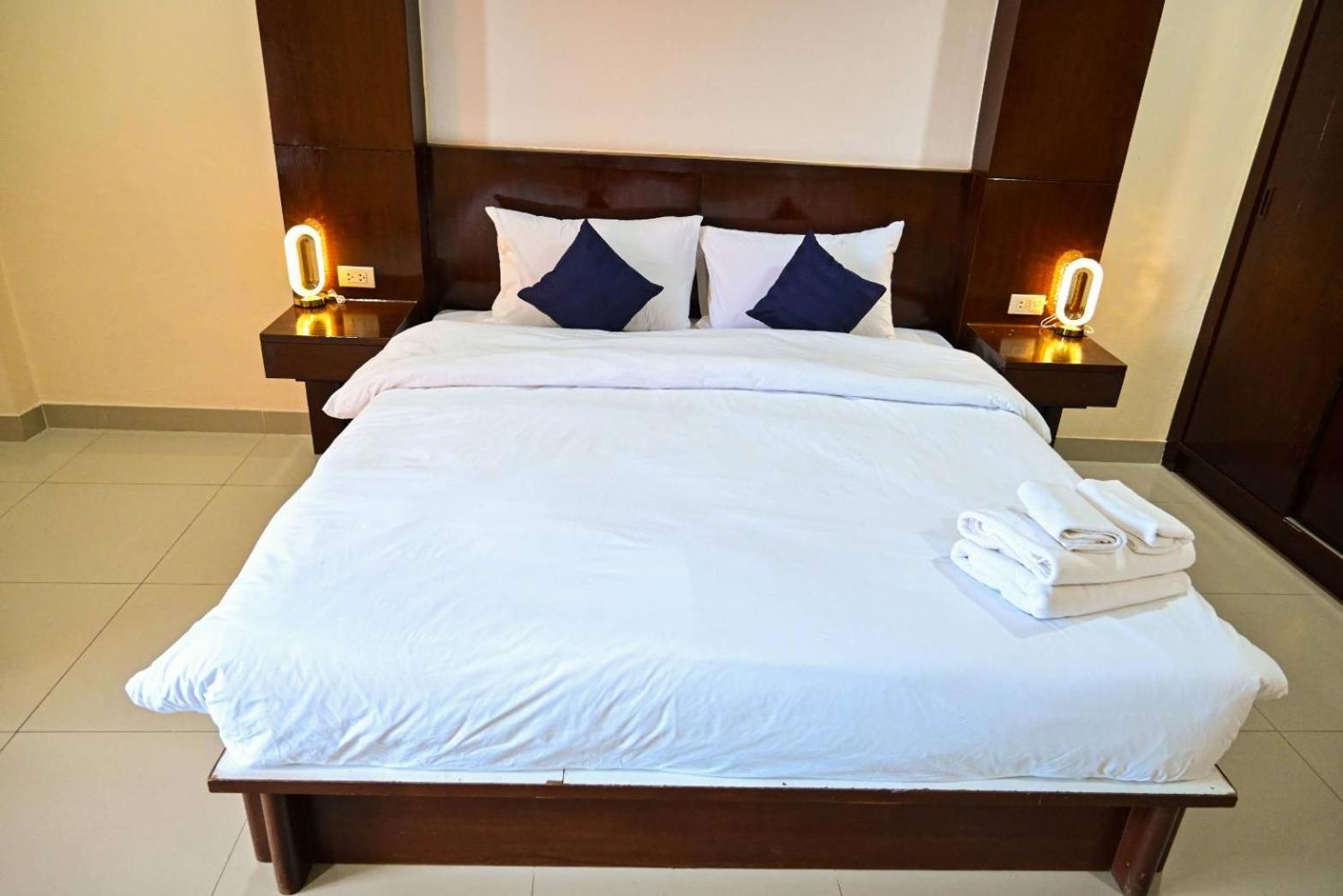 Royal Star Suites Pattaya Exterior photo
